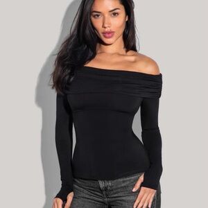 Ta3 Shapey Corset Back Off Shoulder Long Sleeved Top